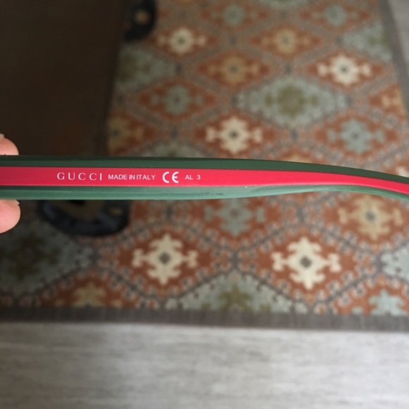 Gucci Sunglasses - Picture 4 of 5